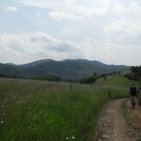 Apartamento Priestranný 3 Izb. V Centre S Parkovaním.