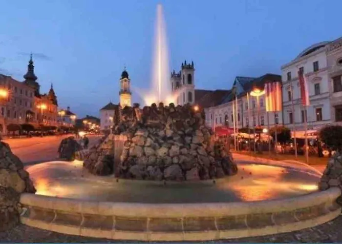 Priestranny 3 Izb. V Centre S Parkovanim.