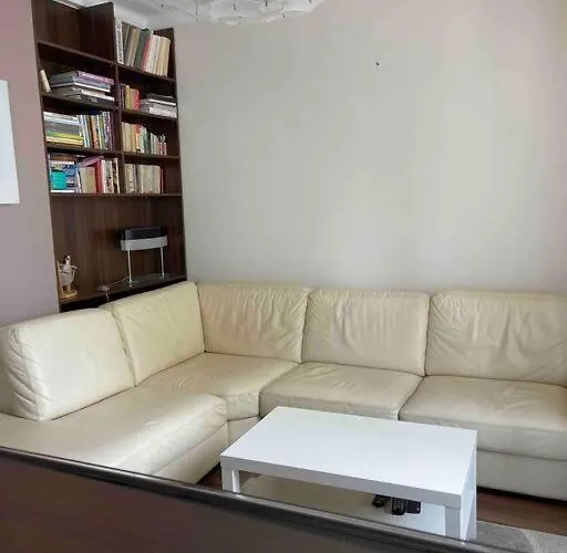 Apartament Priestranny 3 Izb. V Centre S Parkovanim. *