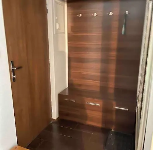 Priestranny 3 Izb. V Centre S Parkovanim. Bańska Bystrzyca