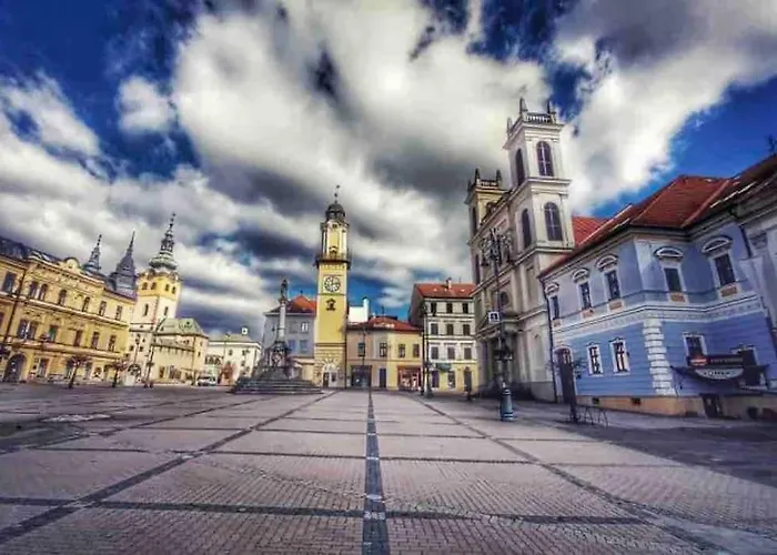 Priestranny 3 Izb. V Centre S Parkovanim. Apartament